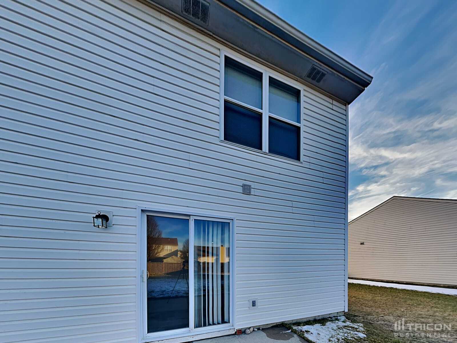 Building Photo - 6642 Southern Ridge Dr