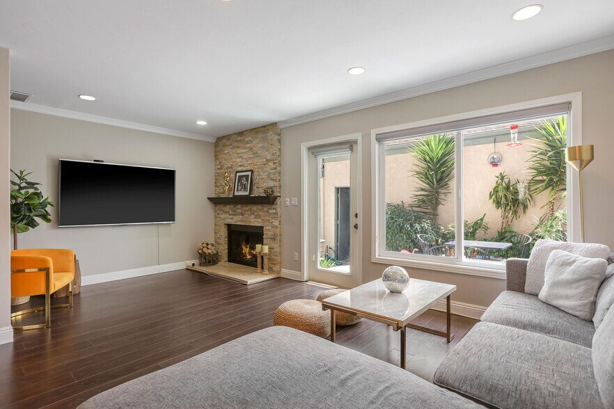 Living Room to Den - 8341 Grenoble St