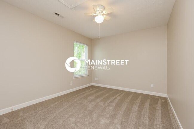 Building Photo - 3 Bedroom Pet-Friendly Home in HERMITAGE, TN with Main Street Renewal