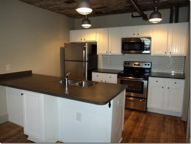 Building Photo - 215 Nash St Unit H