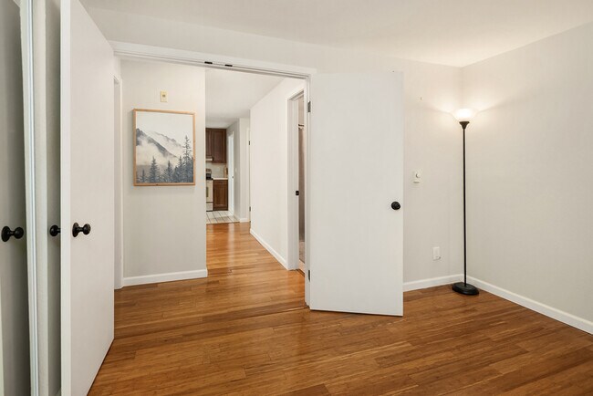 Building Photo - 2244 13th Ave W