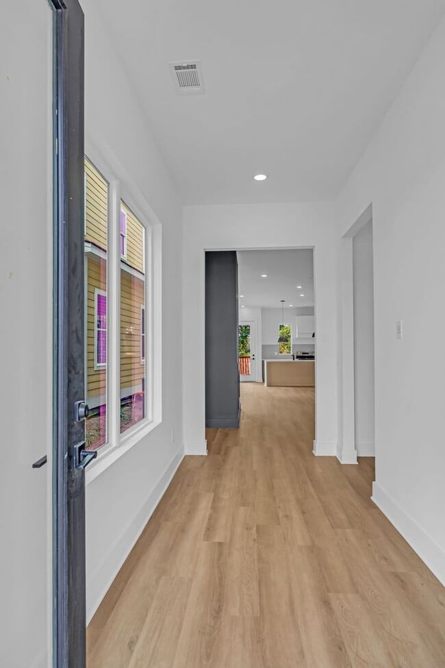 Building Photo - NEW BUILD