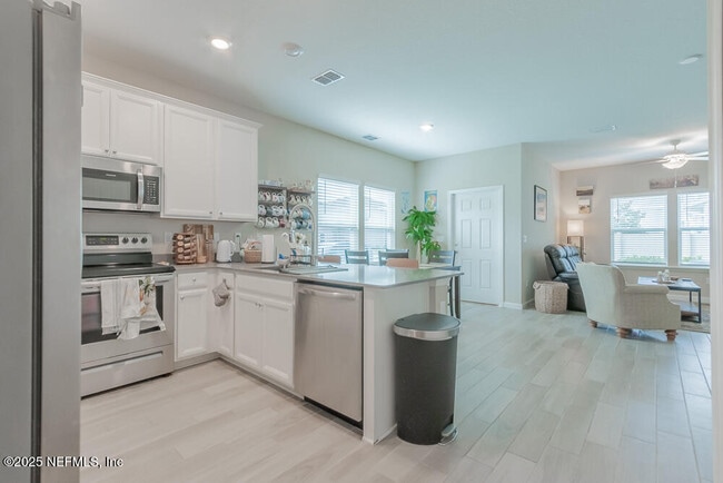 Building Photo - 1224 Beach Dune Dr