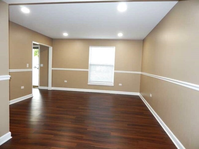 Building Photo - 1216 Calico Ave