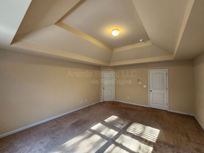 Building Photo - 2385 Capella Cir SW