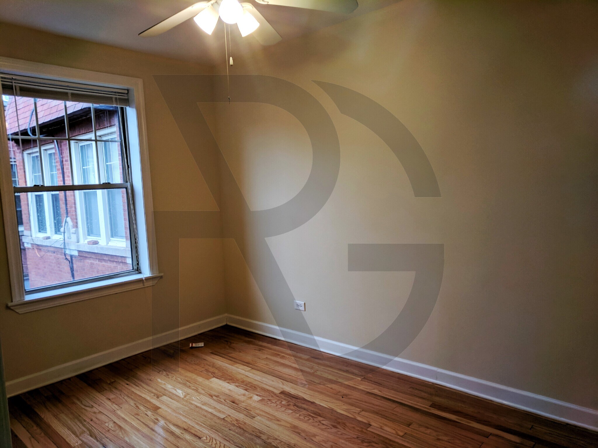 Building Photo - 540 W Aldine Ave