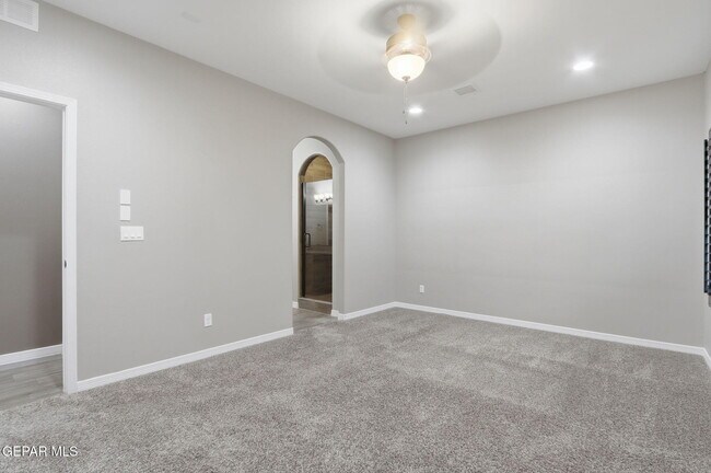 Building Photo - 13539 Doncaster St