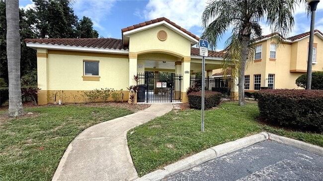 Building Photo - 458 Monroe Cir