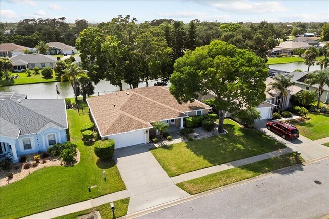 Building Photo - 410 Central Mariners Dr