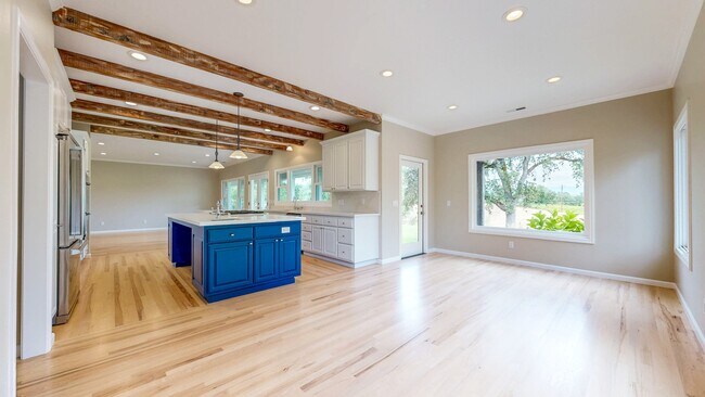 Building Photo - 7705 Starr Rd
