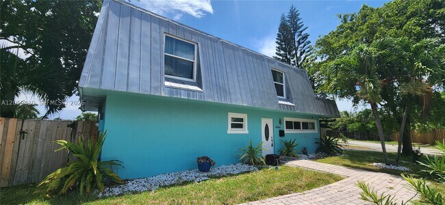 Building Photo - 4081 NE 14th Ave