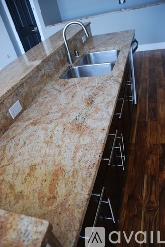 Building Photo - 2949 E Palmdale Dr