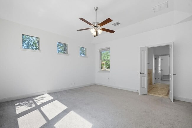 Building Photo - 117 Hornsby Trail