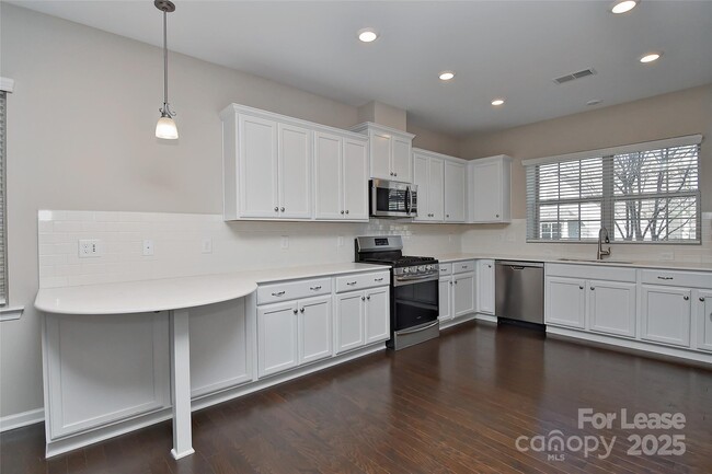 Building Photo - 1036 Easley St