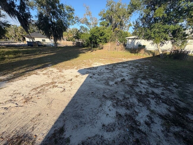 Building Photo - 3 Bed / 2 Bath Single-Family Home Near Downtown Eustis