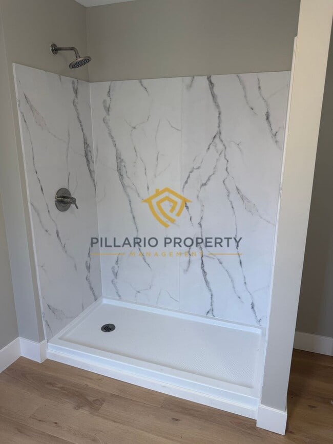 Building Photo - Fully Renovated 3-Bedroom/2-Bathroom with Huge Loft, Near Ellenberger Park, Available NOW!