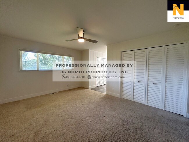 Building Photo - 11740 Tam O'Shanter Dr