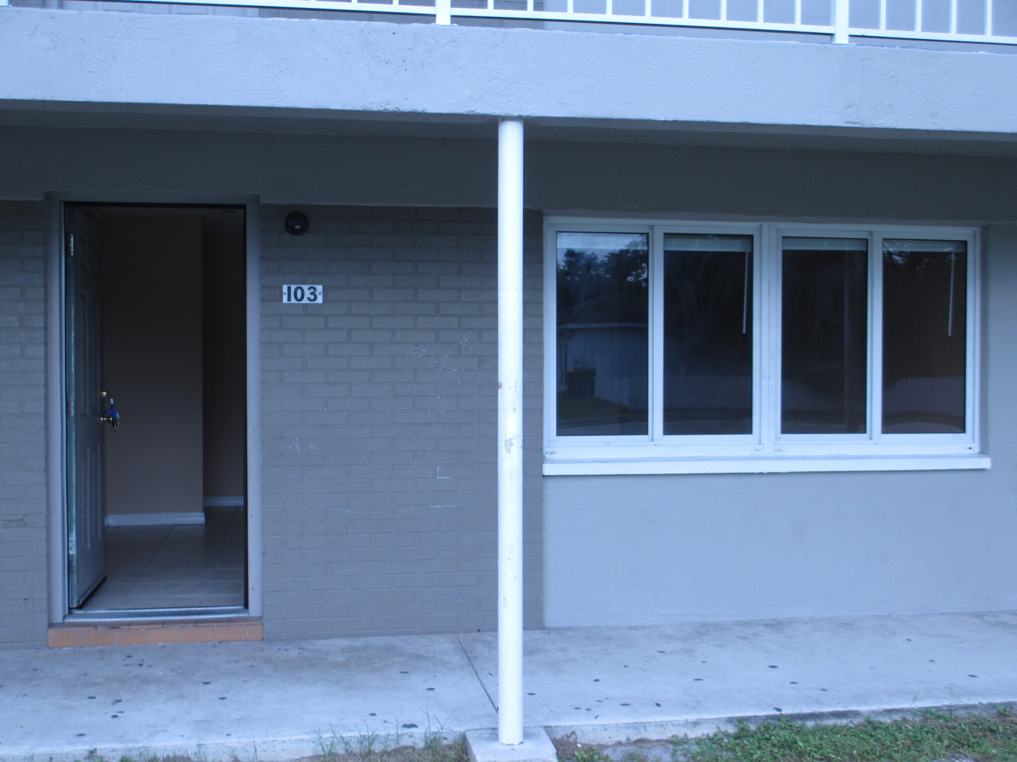 Building Photo - 800 N Fiske Blvd