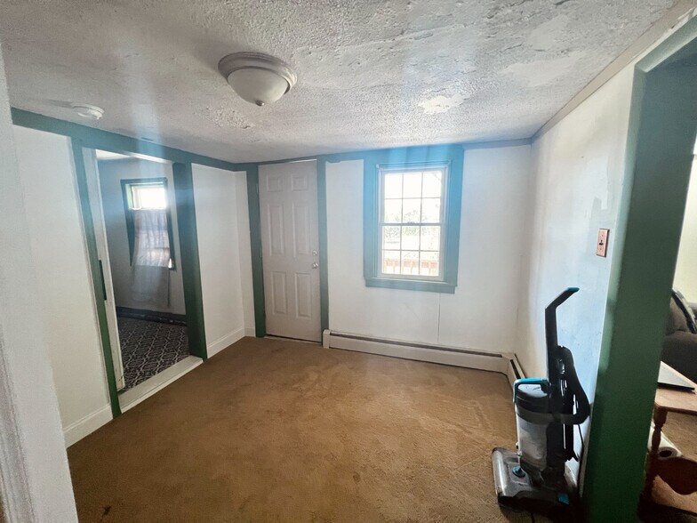 Laundry Area With Stackable Hookup Second Floor - 1102 Lancaster Ave