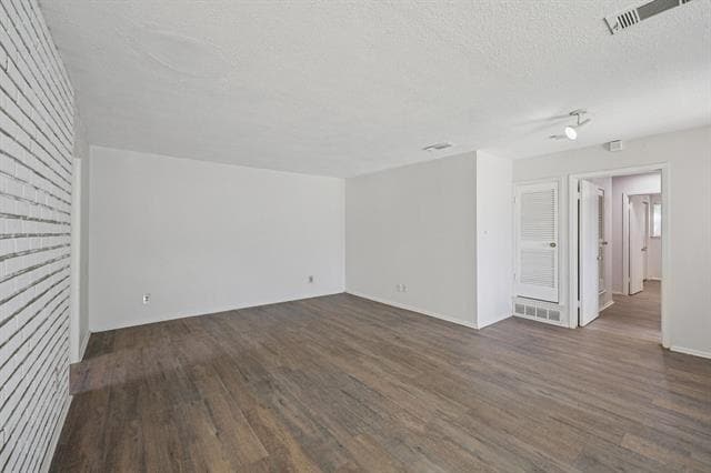 Building Photo - 4720 South Dr W