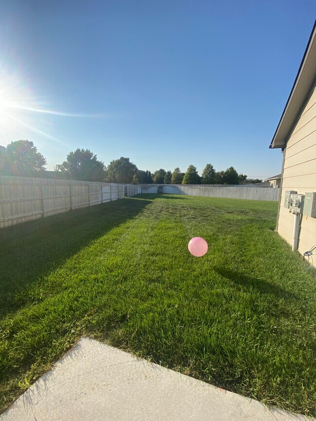 Building Photo - 3221 Cedar Downs