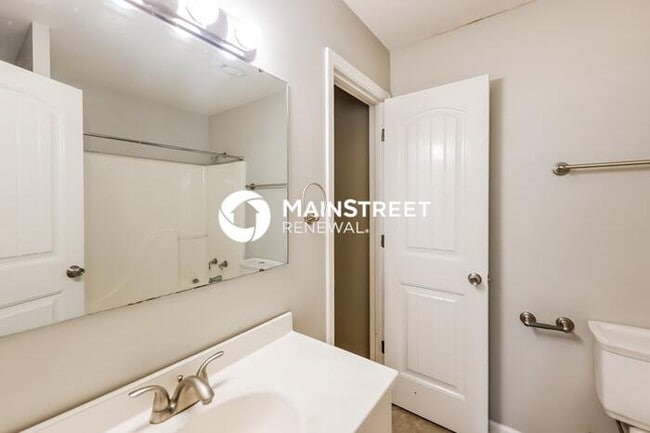 Building Photo - 3 Bedroom Pet-Friendly Home in Bessemer, A...