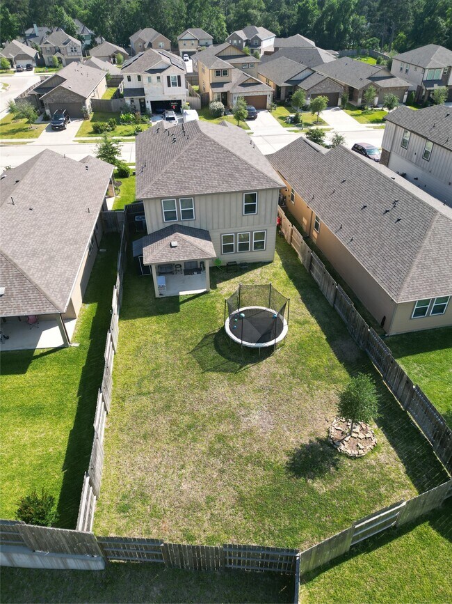 Building Photo - 7010 Silverleaf Oak St