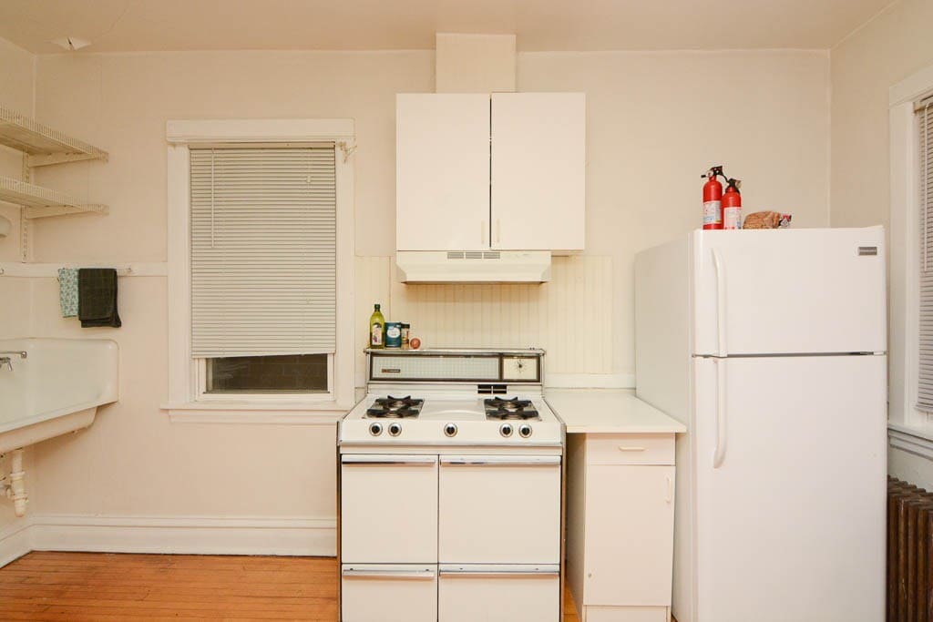 Building Photo - 3420 N Lincoln Ave