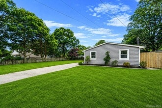 Building Photo - 28 Ashwood Dr