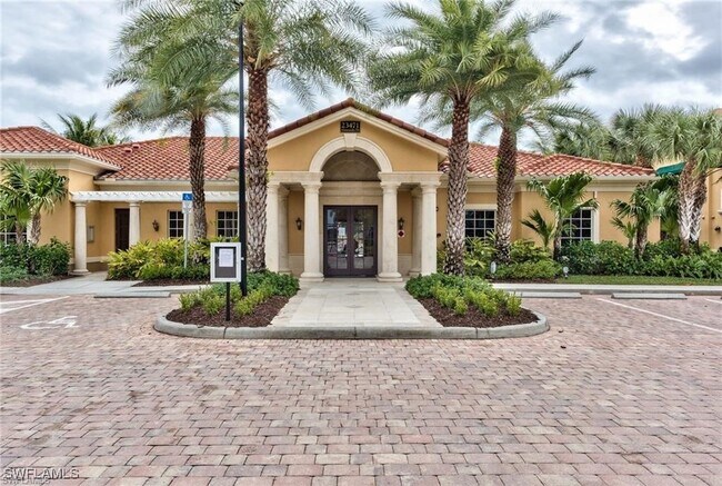 Building Photo - 8560 Violeta St