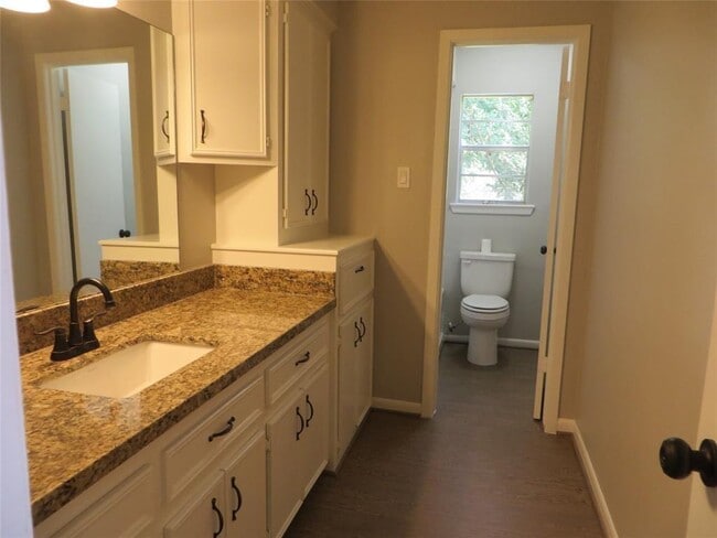 Building Photo - 4655 Old Anderson Ln