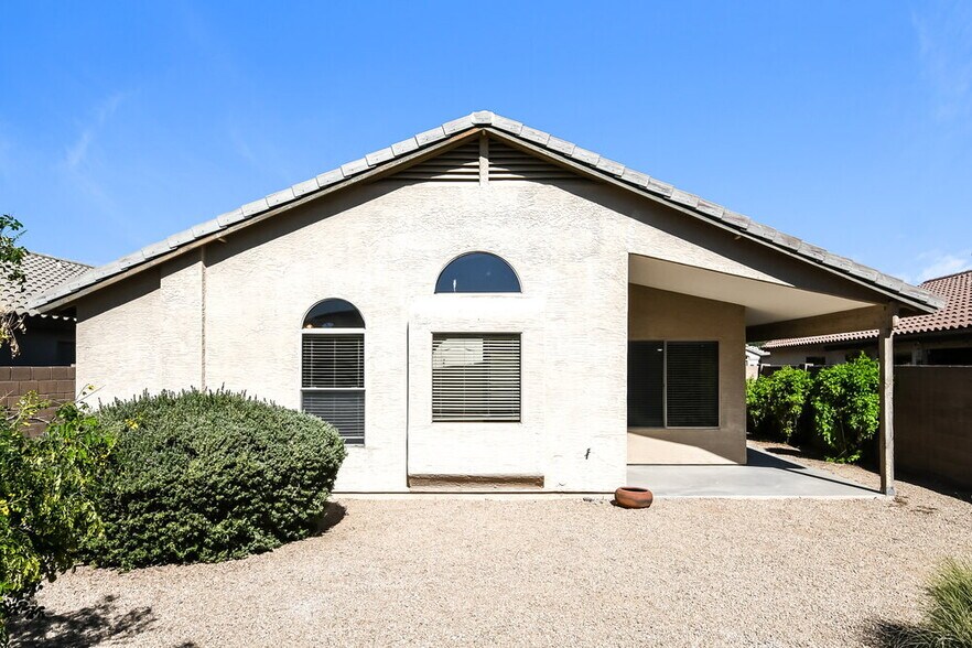 Building Photo - 2415 W Blue Sky Dr