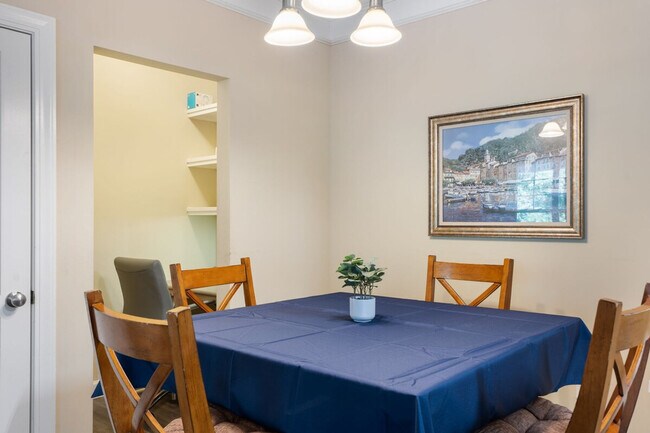 Building Photo - 7200 Almaden Way