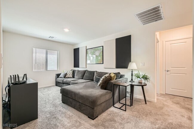 Building Photo - 1585 Desert Path Ave