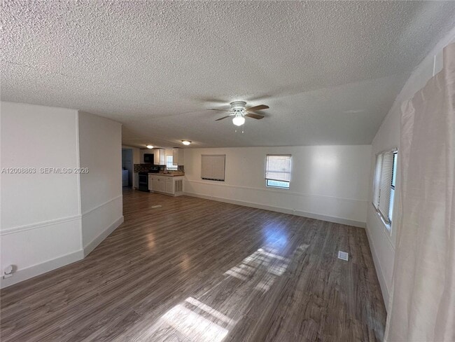 Building Photo - 3028 SW 50th St