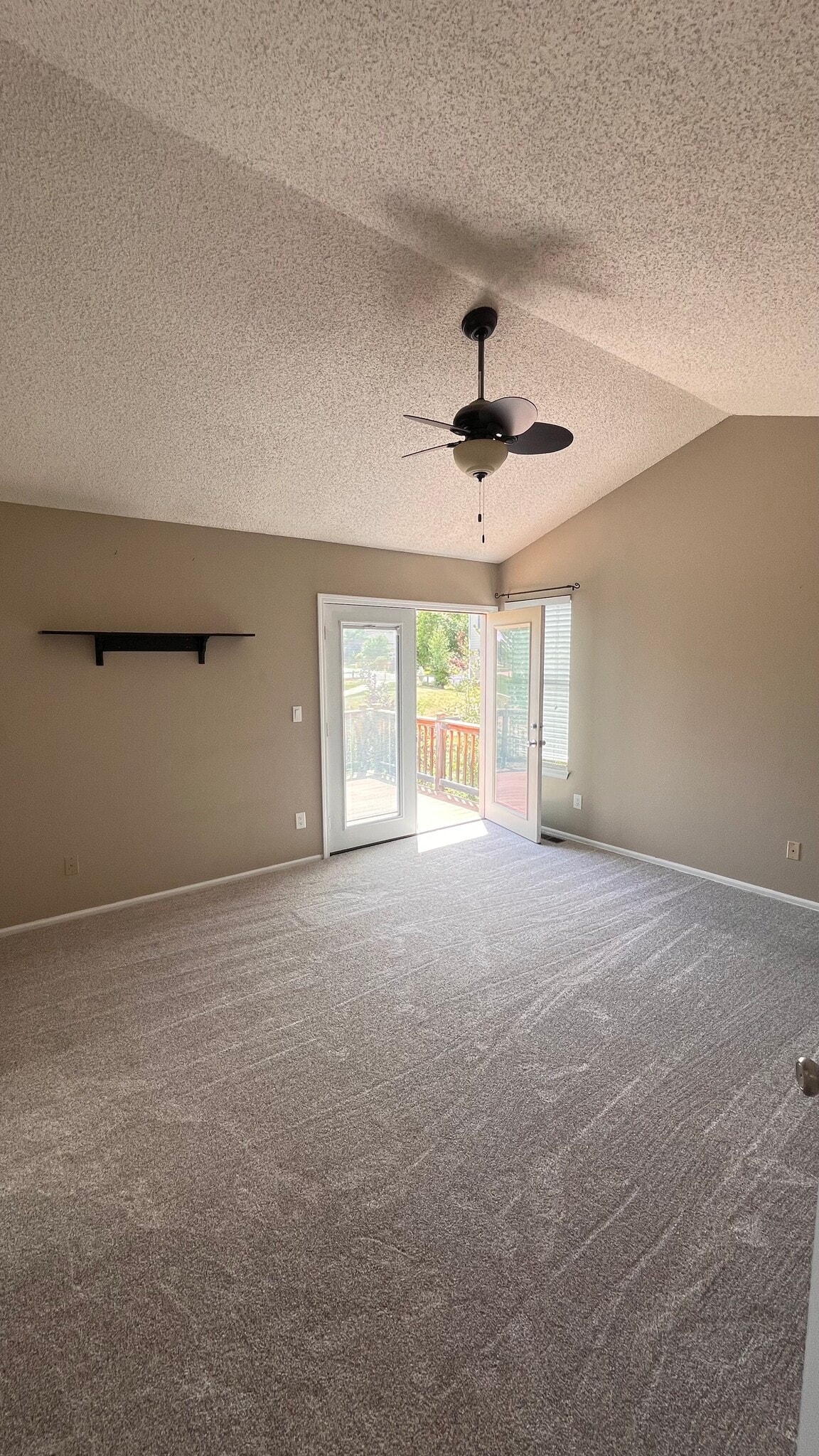 Master Bedroom - 5870 S Rock Creek Dr