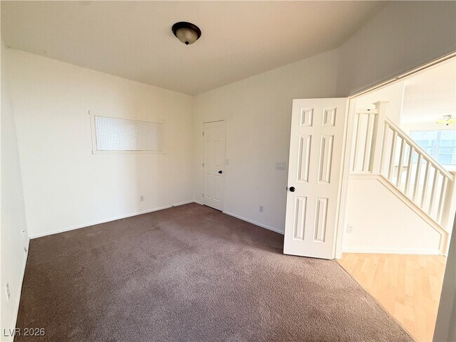 Building Photo - 9623 W Post Rd