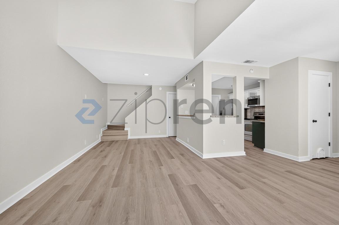 Building Photo - Unit Apt 6H