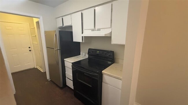Building Photo - 8210 Sam Rayburn Dr