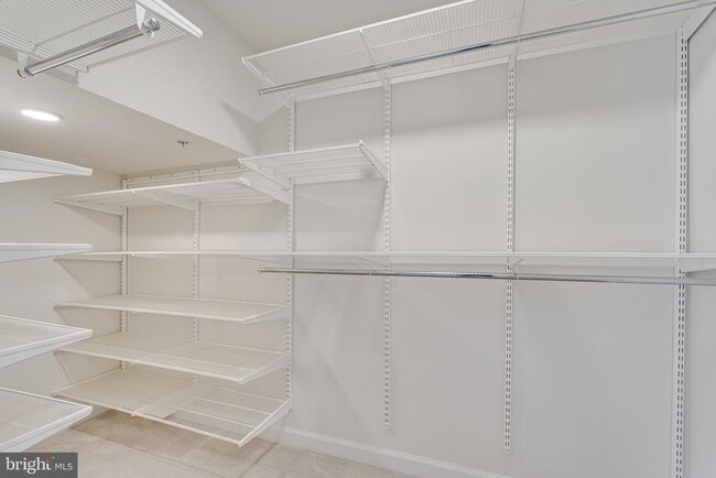 Building Photo - 8872 Ashgrove House Ln