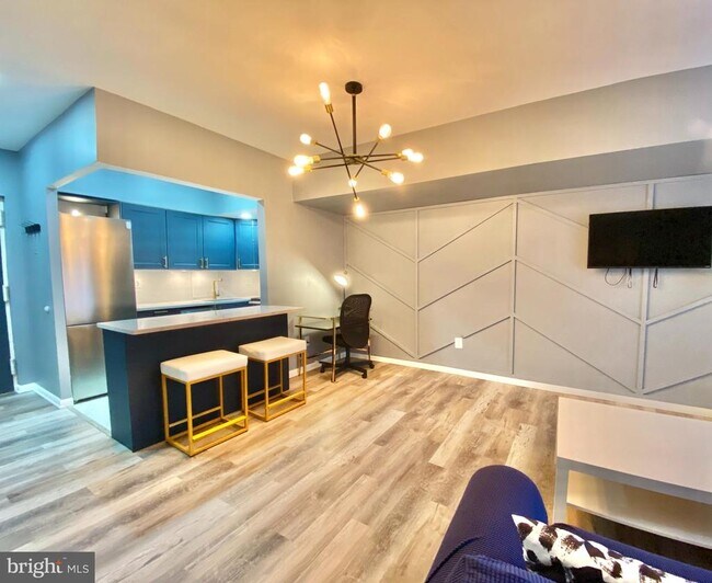 Building Photo - 3101 S Manchester St