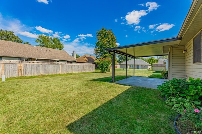 Building Photo - 3900 Deer Trail