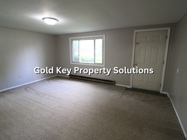 Building Photo - 9801 S Rinker St