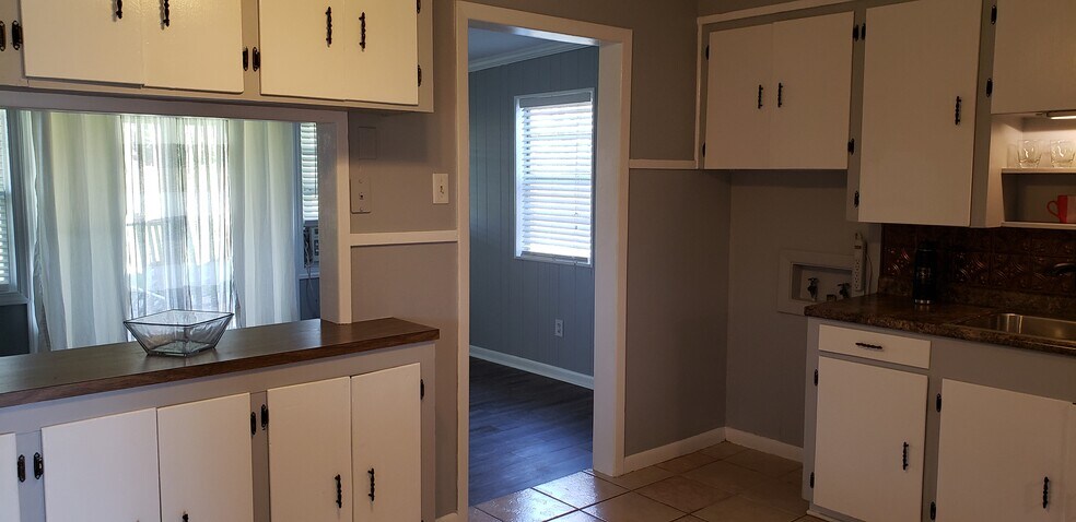 Kitchen into Den - 4108 Parkway Dr