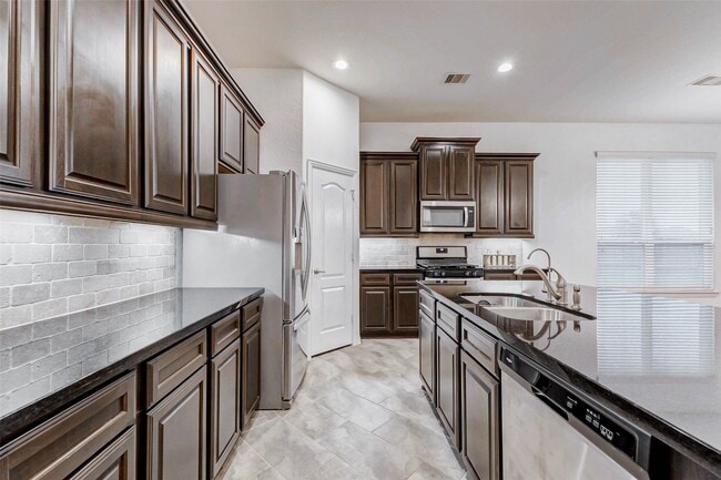 Building Photo - 9851 Willowmoor Lane
