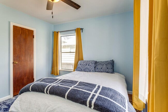 Building Photo - 1187 Emporia St