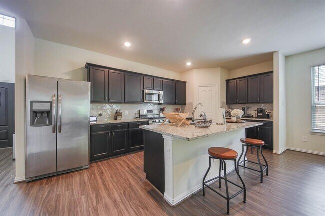 Building Photo - 4643 Sequoia Echo Dr