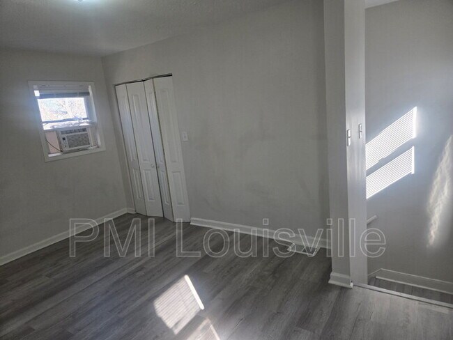 Building Photo - 616 N 28th St