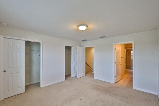Building Photo - 9160 Hillcroft Dr