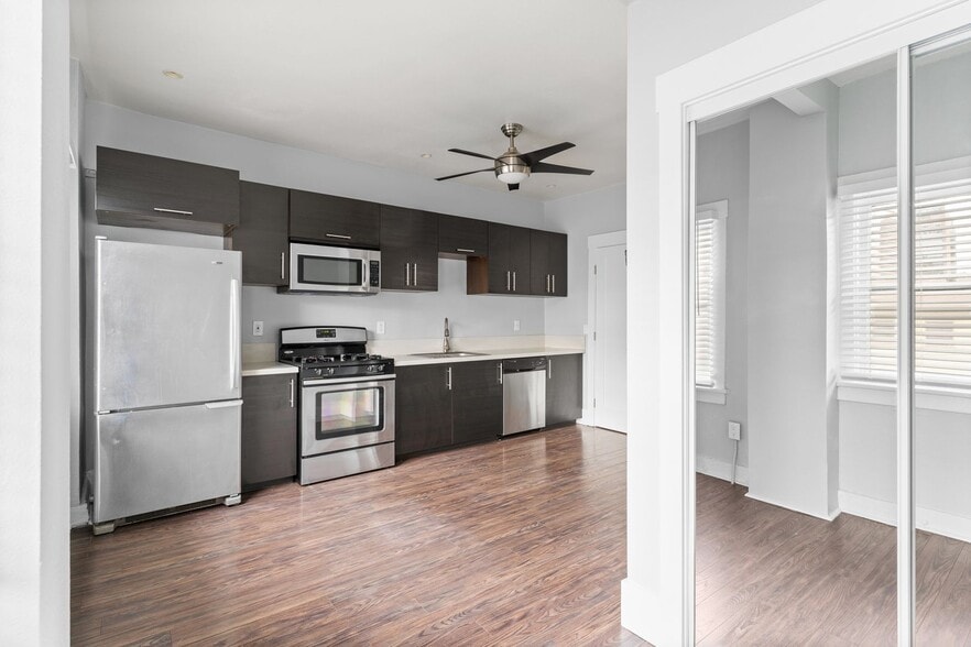 Building Photo - Elm Avenue Apartments